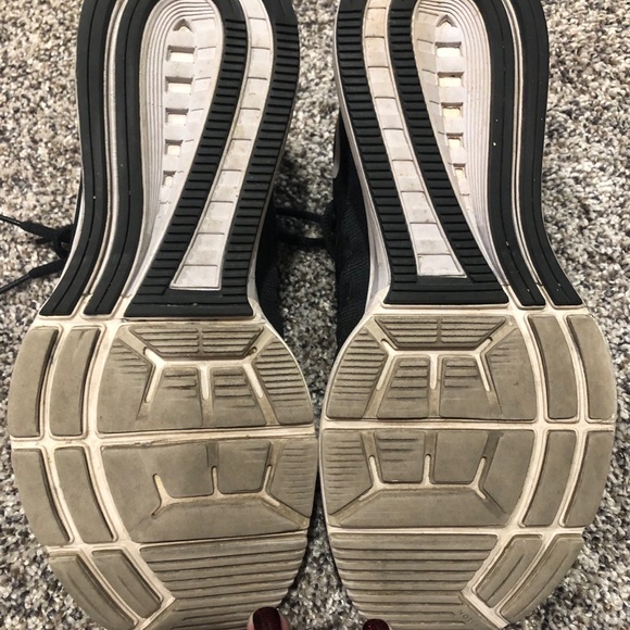 Nike Run Easy - Picture 2 of 5